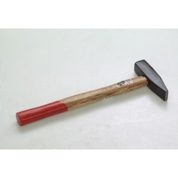 Kladivo zámečnické 500g...